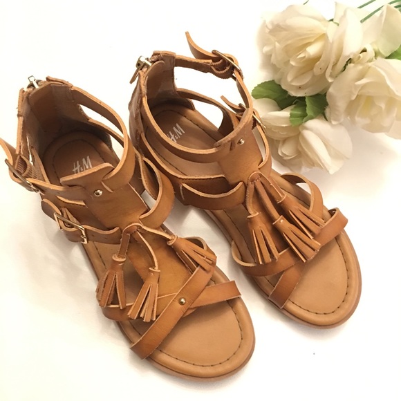 H&M Other - Girls h&m sandals
